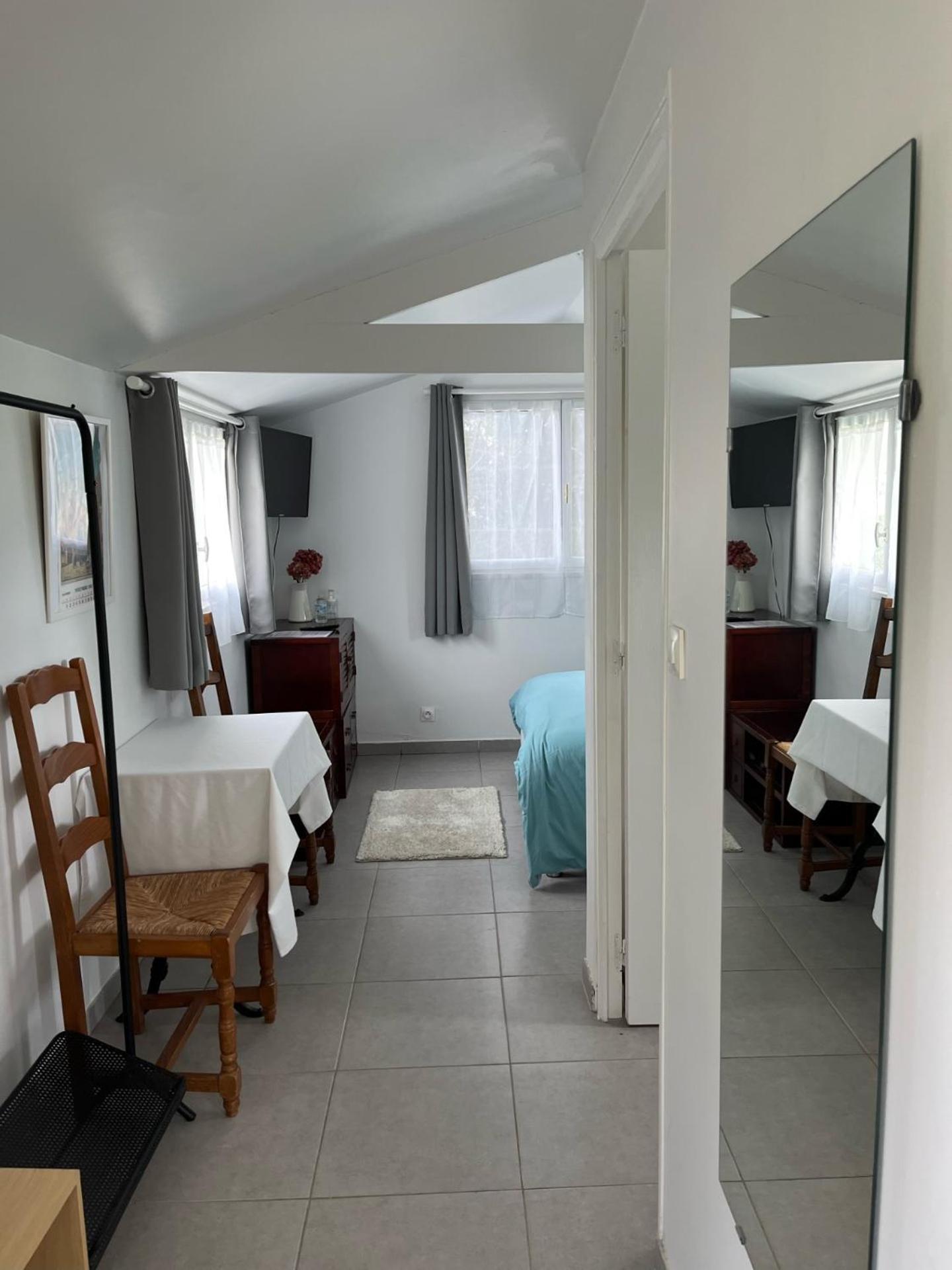 Blaru La Petite Campagne Bed & Breakfast エクステリア 写真